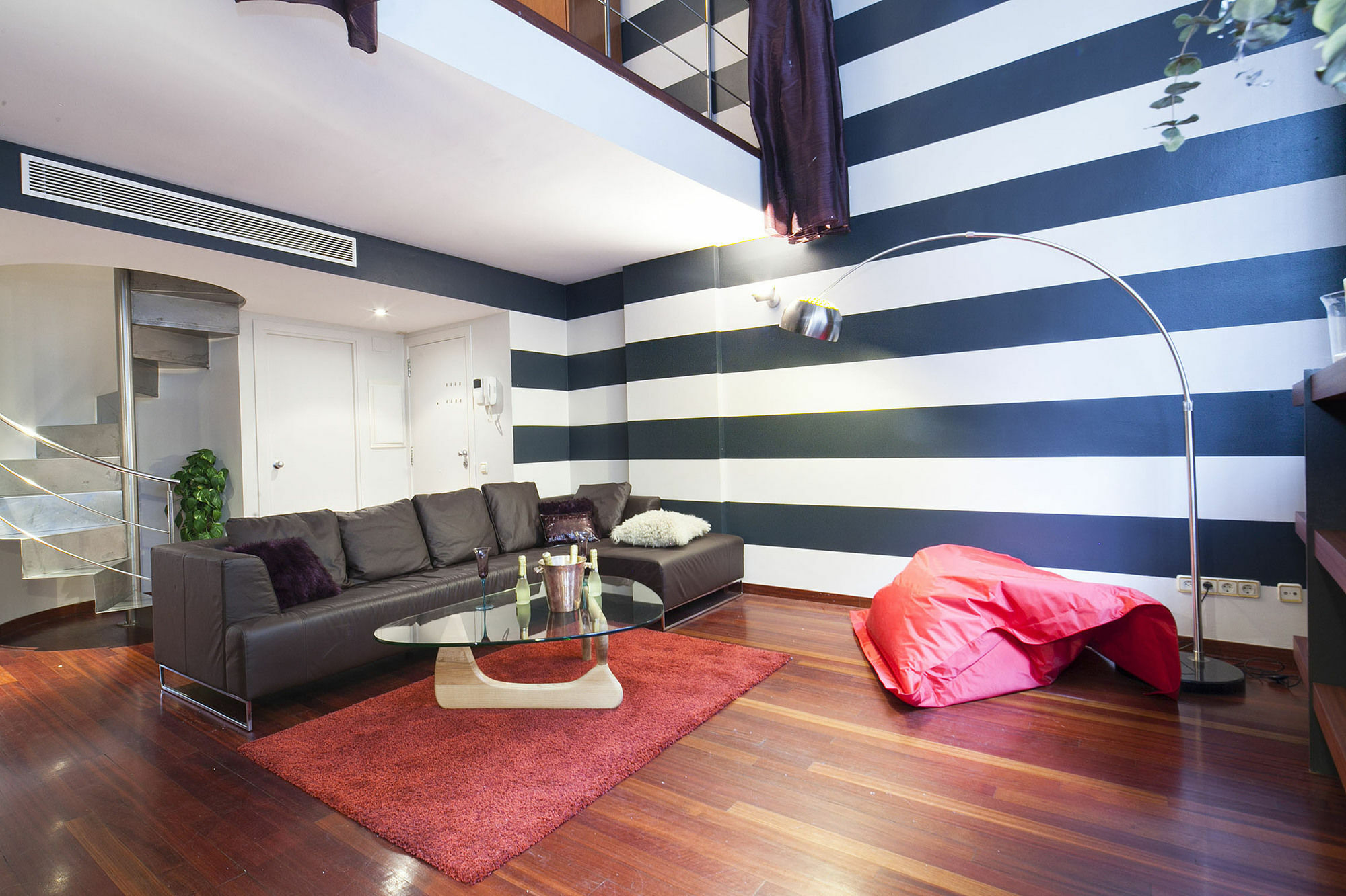 Apartamento My Space Gracia Pool Near Center Barcelona